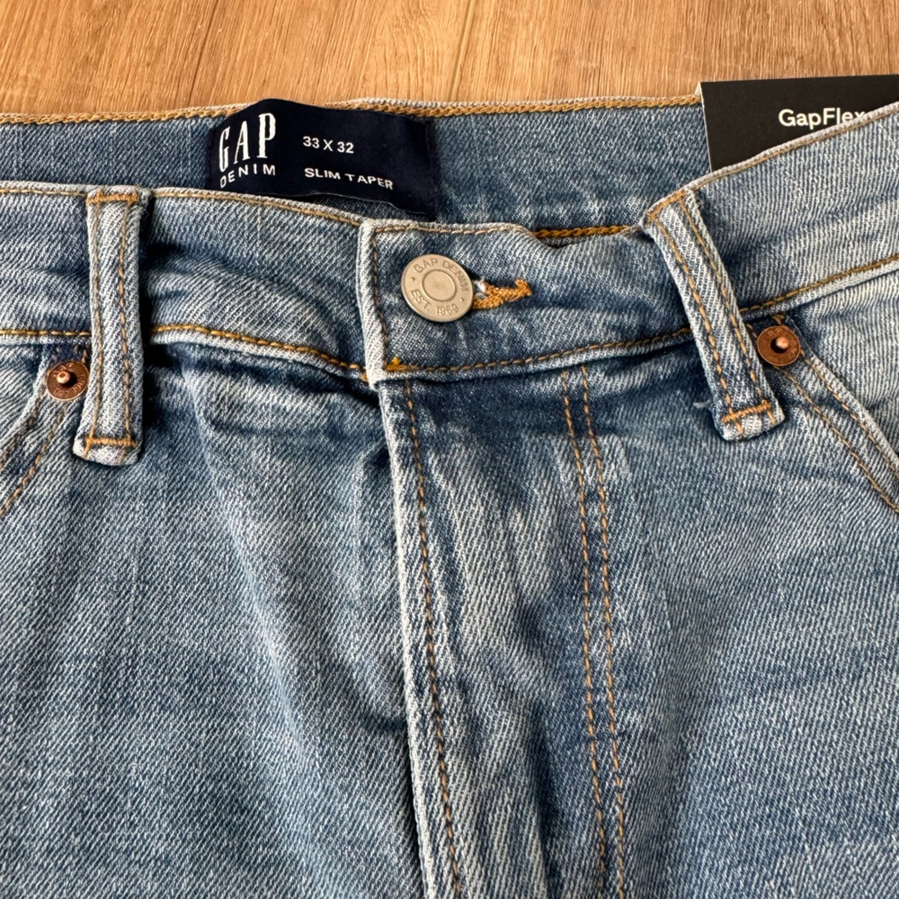 NWT men’s Gap slim taper jeans
